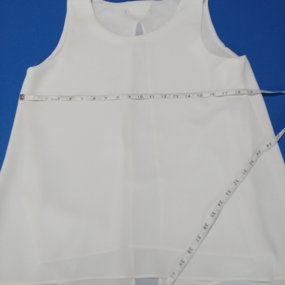 Haute Hippie Flowy Tank. Excellent Condition. Size 4 - Picture 3 of 6